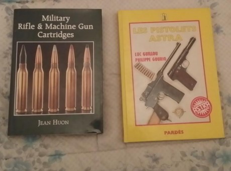 Vendo libro con toda la historia sobre las pistolas ASTRA 30 euros cartuchos militares del mundo 25 euros
Pistola 00