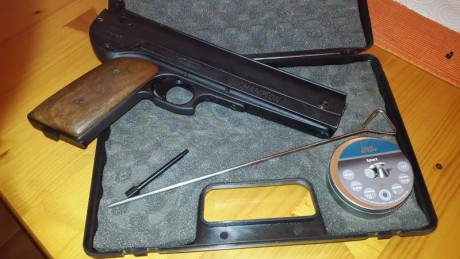 Vendo pistola aire comprimido calibre 4.5 (177) Modelo RECORD CHAMPION. La compre nueva en 1995 muy poco 02