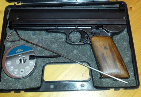Vendo pistola aire comprimido calibre 4.5 (177) Modelo RECORD CHAMPION. La compre nueva en 1995 muy poco 01