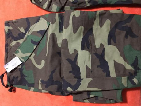 Parka + pantalón Gore-Tex Woodland Original Ejercito Americano

Conjunto Parka + pantalón original de 00