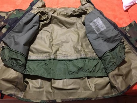 Parka + pantalón Gore-Tex Woodland Original Ejercito Americano

Conjunto Parka + pantalón original de 11