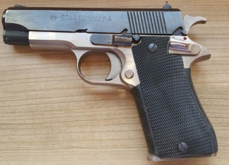 Vendo una pistola STAR BM en 9pb .Tiene el disparador afinado, su distancia entre miras se adapta a la 02