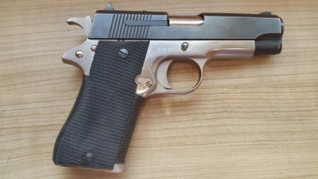 Vendo una pistola STAR BM en 9pb .Tiene el disparador afinado, su distancia entre miras se adapta a la 01