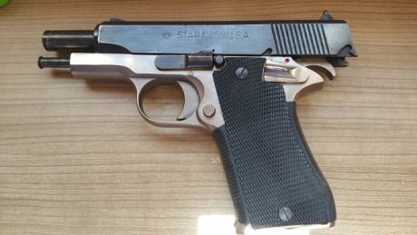 Vendo una pistola STAR BM en 9pb .Tiene el disparador afinado, su distancia entre miras se adapta a la 00