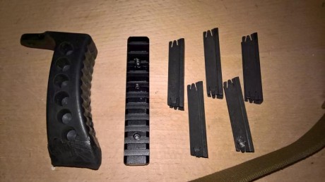 Se vende Carabina Mosin Nagant en muy buen estado.

Todos los números coincidentes, salvo en cargador 21