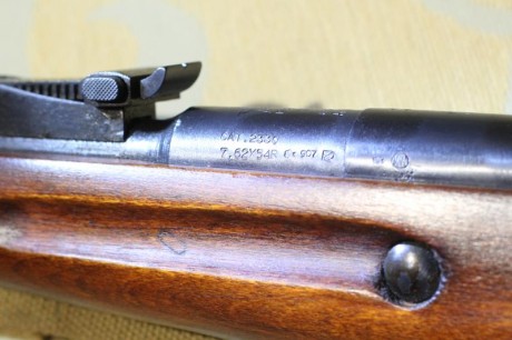 Se vende fusil Mosin Nagant en perfecto estado, tan solo un disparo. Año 1942. Se incluye los accesorios 10
