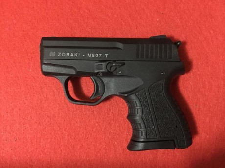 -Hola,
detonadora a estrenar de 8mm. Es como la Zoraki 906 pero mas reducida.
Se encuentra en Tarragona 01