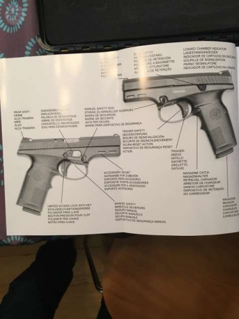 en Austria, es una de las mejores pistolas jamás fabricadas en polímero que cuenta además con una estética 40