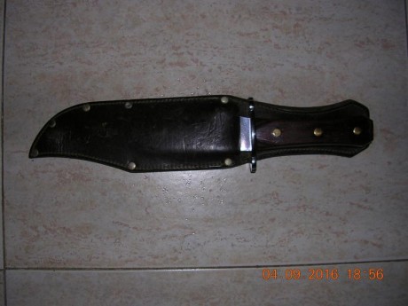 Buenas tardes compañeros,he estado mirando un cuchillo de acero al carbono y he visto de la marca Marto 90