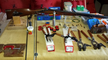 Hola, por tener que retirarme del deporte del tiro y muy a mi pesar, pongo a la venta rifle "Tryon" 22