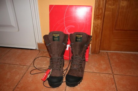 Vendo preciosas botas chiruca, modelo scandinavia 22 de gore tex sin estrenar, como se puede comprovar 02