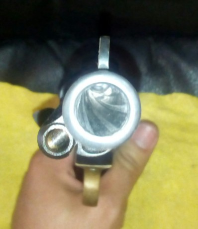 Buenas tardes.

Cada vez se pregunta más en el foro de compraventa sobre el estriado de los uberti cartucho 140