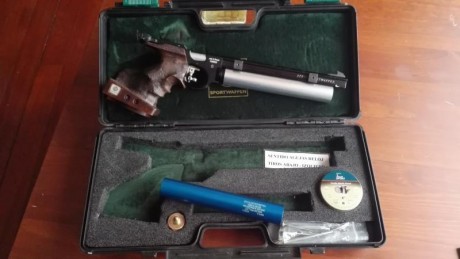 Venta pistola Steyr Lp10 , muy buen estado tanto mecanico como estetico.
CACHA talla M
BOTELLAS  1 caducada 00