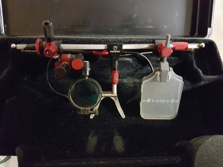 Vendo estas gafas champion para carabina, en perfecto estado.
Precio 200 €.
Contacto   chooting22@gmail.com 00