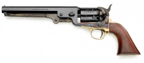 Pues eso, compraría 1851 Navy Yank en su versión estándar o "civilian". Muy buen estado estético 00