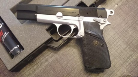 Pistola Browning Fn Practical MK III.
Guiada en F
Calibre 9mm Parabellum, está en perfecto estado, con 00