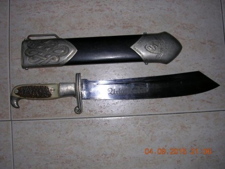 Este si es original, me fue regalado por el hijo de una alto mando de la Divisón Azul, me dijo que no 21