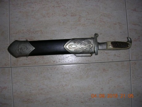 Este si es original, me fue regalado por el hijo de una alto mando de la Divisón Azul, me dijo que no 20