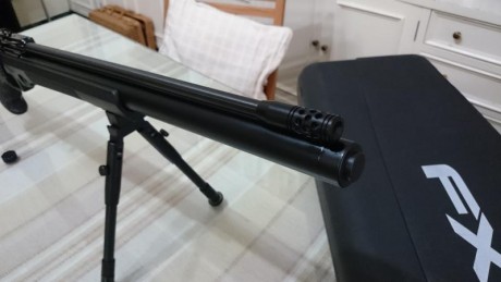 Hola, 

  Vendo la carabina de referencia,  trae como extras el extensor de deposito de aire, original 01