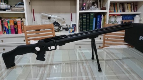 Hola, 

  Vendo la carabina de referencia,  trae como extras el extensor de deposito de aire, original 40
