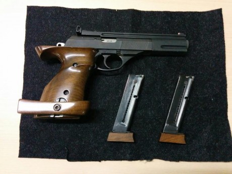 Poco que decir. Vendo esta  Astra TS 22 . Pistola cal.22 LR de sobra conocida por todos.  160€  más portes.

Resistente 00