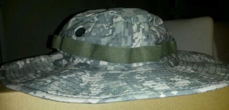 Chambergo  camuflaje ACU. Nuevo sin usar. Talla 7 3/4. Marca Tru spec.

17 euros envio incluido correo 02