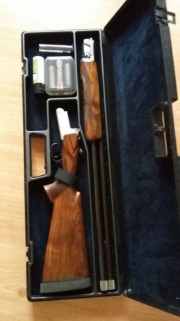 Hola. Un buen amigo, amante de las escopetas de calidad, pone a la venta una Aramberri Fuego casi sin 62