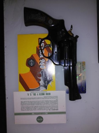 Vendo Revolver marca Astra modelo 960 Calibre38.

Está en perfecto estado, posee guía de pertenencias, 01
