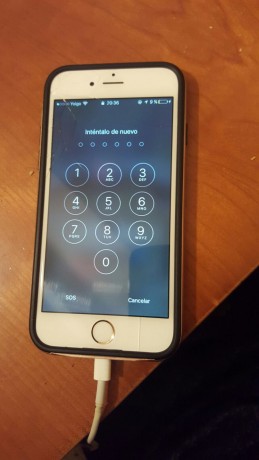 Vendo iPhone 6S de 64gb color rosa, con la pantalla rota
El.movil funciona perfectamente pero la pantalla 02