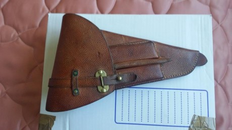 Vendo funda original para pistola LAHTI  9 para  muy buen estado 40 euros. contesto por privado 00