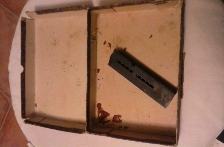 Caja antigüa de  Star S del 9 corto con cargador que iba en la caja, del Ejercito del Aire. Precio 20€ 01