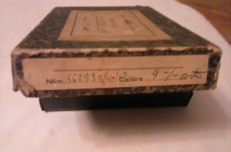 Caja antigüa de  Star S del 9 corto con cargador que iba en la caja, del Ejercito del Aire. Precio 20€ 00
