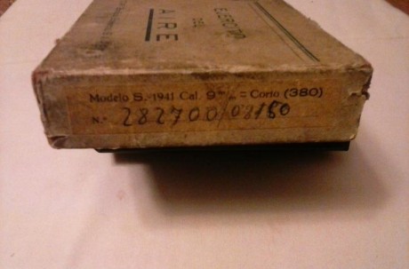 Caja de pistola Star S 9 corto año 1941, con cargador coincidente con la numeración de  la caja y baqueta. 00