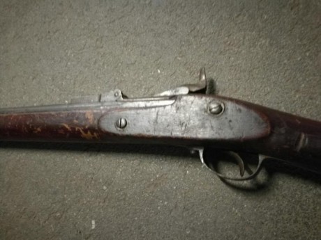 Hola a todos.

Os muestro las fotos de lo que creo es un fusil español Berdan 1867 en calibre 14,5x67R 11