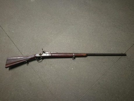 Hola a todos.

Os muestro las fotos de lo que creo es un fusil español Berdan 1867 en calibre 14,5x67R 10