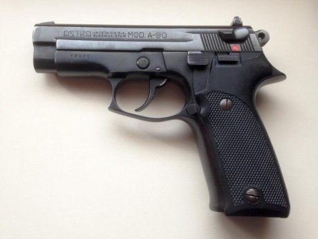 Muy buenas.
Vendo Astra A90 9mm Pb en excelente estado con cargador de 15 y otro de 17, caja original 01