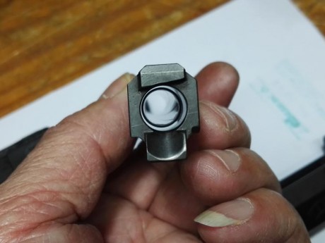  ( VENDIDA ) 
Muy buenas.
Pongo a la venta una Walter P99 del 9 mm PARABELUM guiada en F de doble accion 21
