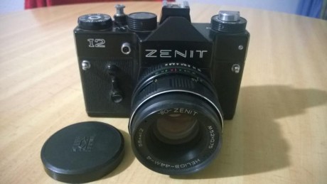    

Cámara refex Zenit 12 fabricada en 1986, con objetivo Helios 44M-4 todo en perfecto estado. 60€ con 02