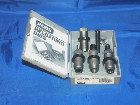 Para quien busca la calidad.  Vendo dies marca RCBS cal. 9 mm como nuevos. El lote comprende los tres 00