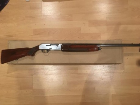 Se vende escopeta Browning B80 restaurada de maderas y culatin goma nuevo, perfecta como segunda escopeta 02