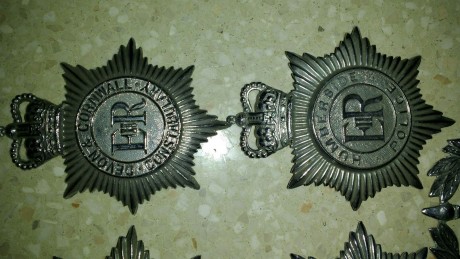 Vendo varias placas de policia britanicas. Precio 40 euros todas mas envío. Tambien vendo por separado. 01