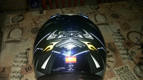 Cambio Casco NZI muy cuidado, casi sin ralladuras y en perfecto estado por el interior. Por bípode para 10