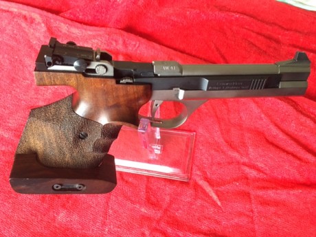 Saludos a todos los compas del Foro, vendo mi Feinwerkbau AW 93 del calibre 22 lr, en muy buen estado 01