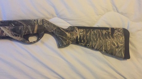 Un amigo me pidió que le ponga en venta su escopeta benelli Vinci. En inmejorable estado, precio 1500€, 01