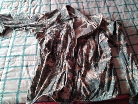 Vendo esta chaqueta del ejercito de Estados Unidos en camuflage ACU , nivel IV de softshell , esta nueva 01