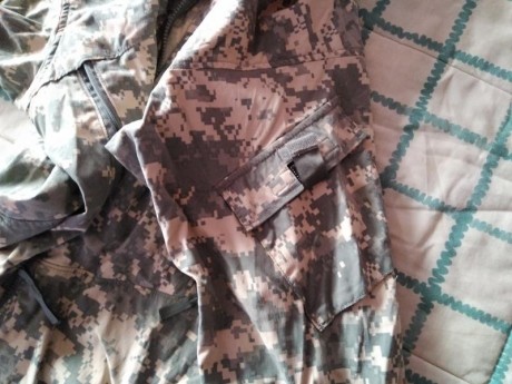 Vendo esta chaqueta del ejercito de Estados Unidos en camuflage ACU , nivel IV de softshell , esta nueva 00