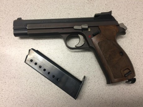  IMG_0354.JPG SIG P210 impecable.Vendo por cambio de calibre 02