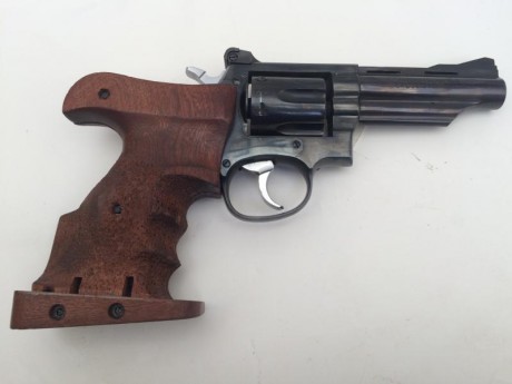 llama comanche cal 38  4 pulgadas
precio 120€ 01