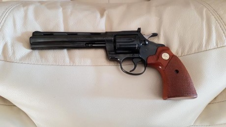 Un amigo me  ha pedido que le anuncie la venta de  lo siguiente:

REVOLVER COLT DIAMOND DEL 22......150 02