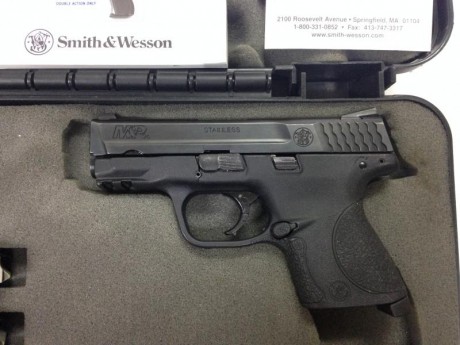 Se vende pistola Smith and Wesson m&p 9 compact del calibre 9 mm parabellum practicamente nueva, se 01